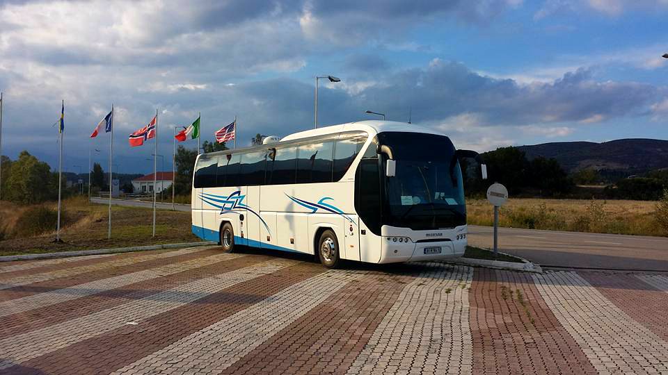 Πούλμαν του στόλου της Rokkos Travel