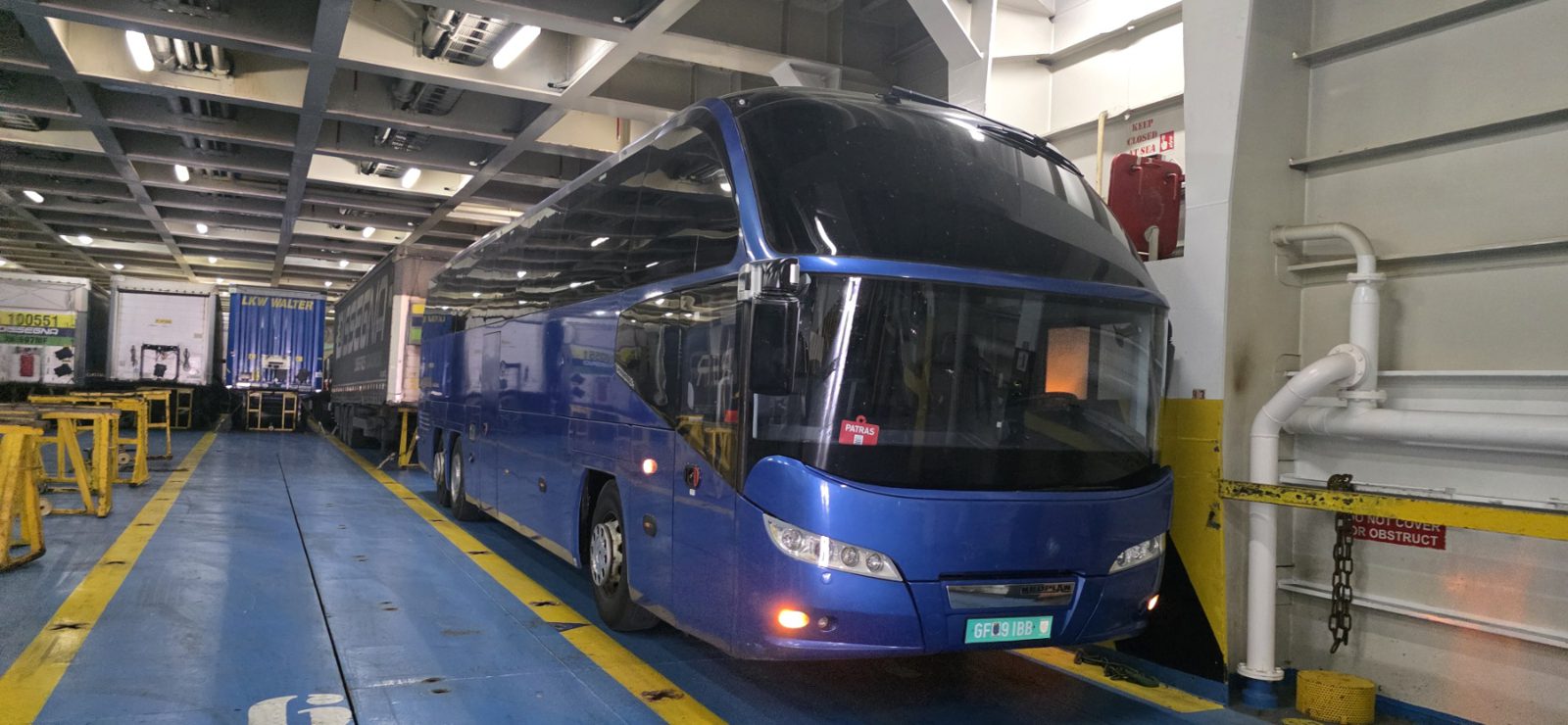 Πούλμαν Rokkos Travel για εταιρίες